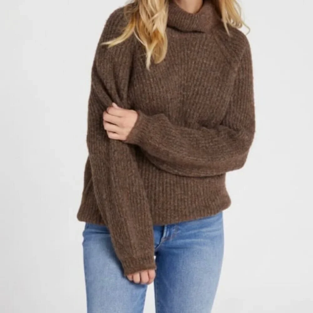 Molly Bracken Knit Mock Neck Pullover Size M Brown NWOT - Picture 1 of 3